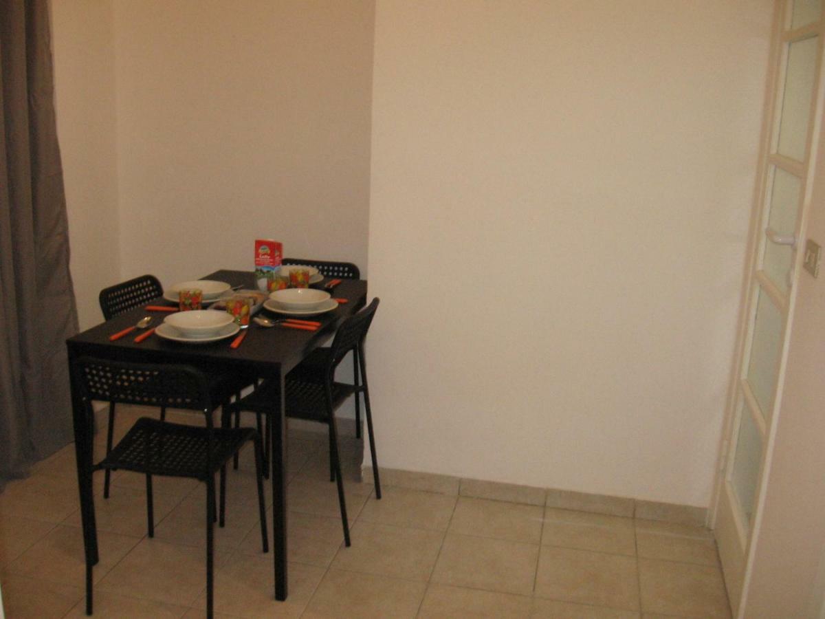 M1 Pasteur Holiday Home Milánó Kültér fotó